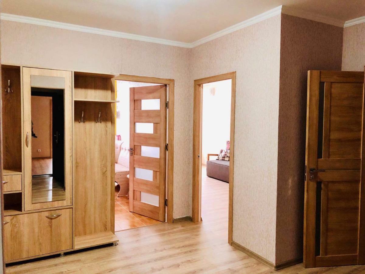 Отель Apartament , Кахул Экстерьер фото