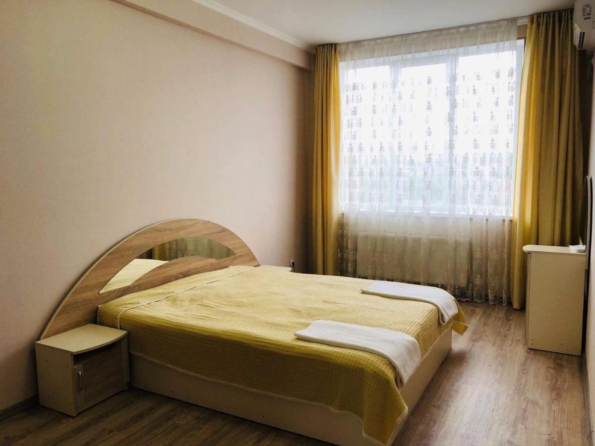 Отель Apartament , Кахул Экстерьер фото